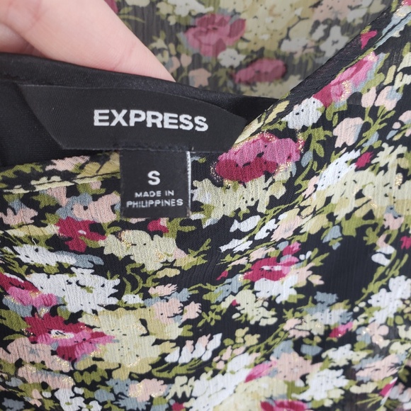 Express Floral Flutter Sleeve Dress Sz s - Picture 7 of 8
